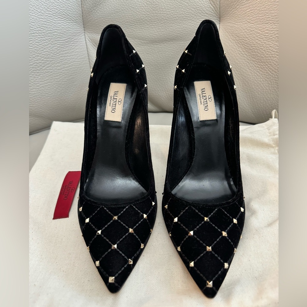 Valentino Rockstud Spike Point Toe.